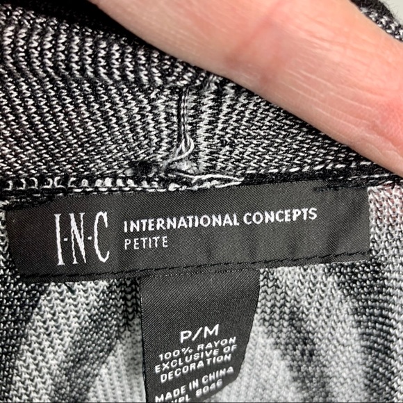 INC International Concepts Blk/White Tunic Sweater - Picture 4 of 7